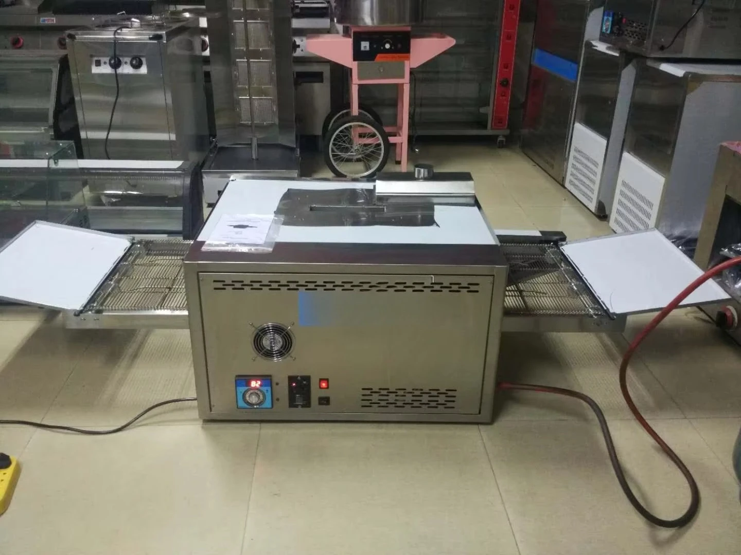 2-Deck Gas Convection Conveyor - Pizza Conveyor Oven avis et prix